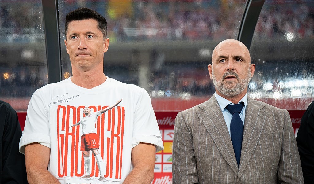 Poland manager Probierz resigns after row with Lewandowski