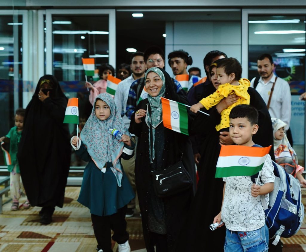 evacuees 2
