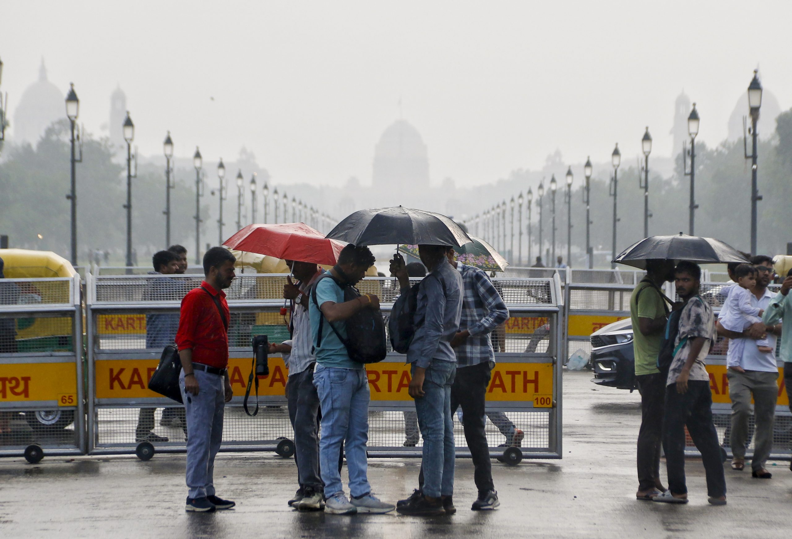 Monsoon reaches Delhi, covers entire country 9 days ahead of schedule: IMD