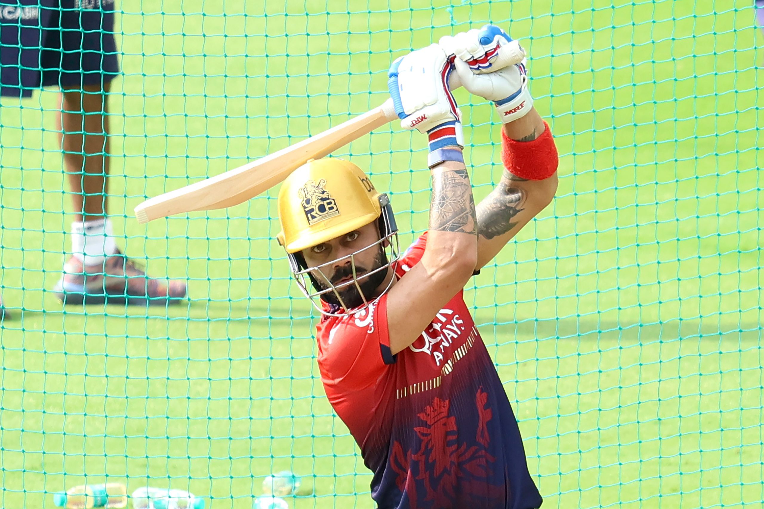 Kohli closes in on long-awaited IPL title