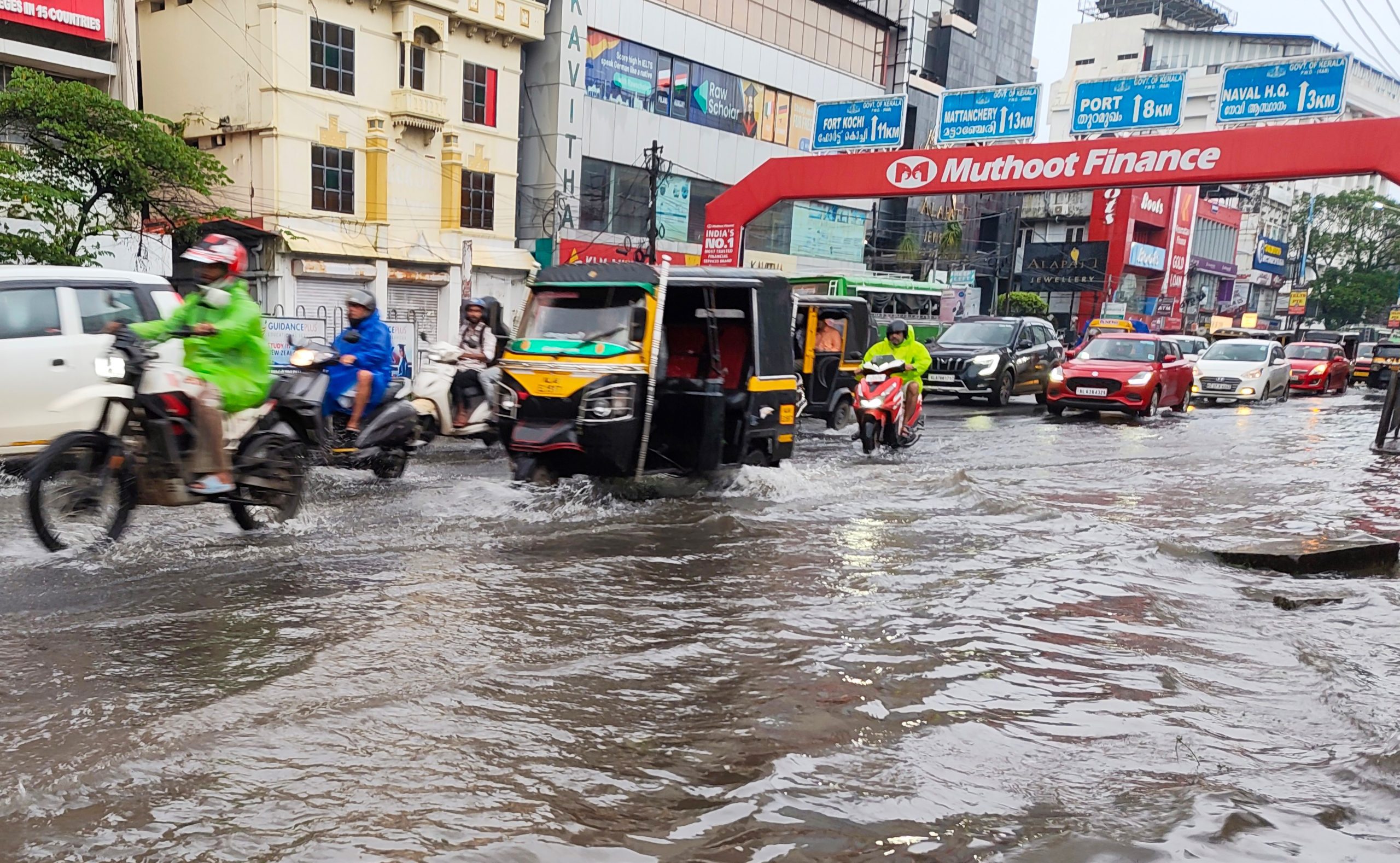 Yellow alert in nine Kerala districts as heavy rain causes widespread disruption