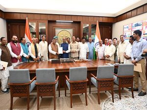 MPs submit memorandum to Lok Sabha Speaker seeking removal of Justice Varma