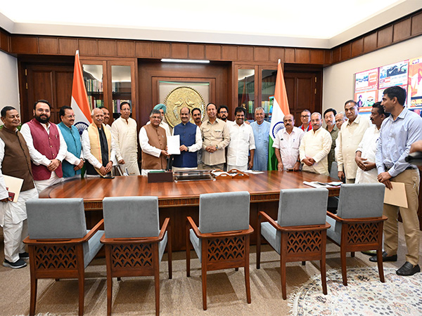 MPs submit memorandum to Lok Sabha Speaker seeking removal of Justice Varma