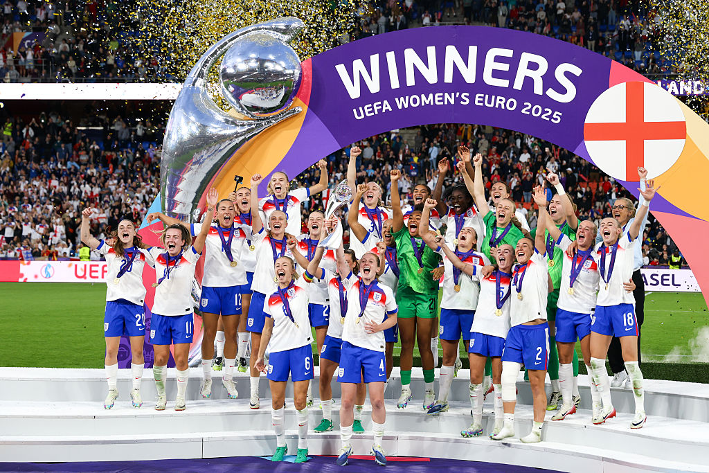Kelly the hero as England sink Spain in shootout to win Euro 2025