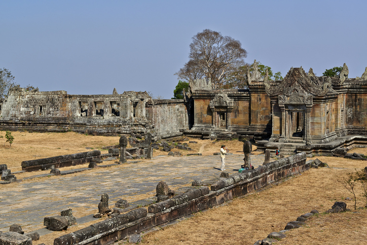 Why are Thailand and Cambodia fighting along their border?