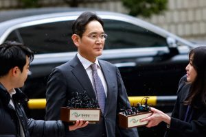 South Korea's top court clears Samsung Chairman Lee in 2015 merger fraud case
