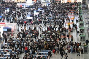 Shanghai relocates hundreds of thousands due to tropical storm
