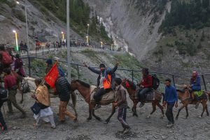 Over 1.28 lakh pilgrims perform Amarnath Yatra so far; fresh batch of 7,307 heads to Kashmir