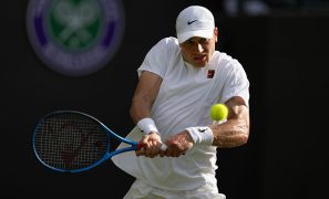 No Draper drama as British hope races past injured Baez in Wimbledon opener