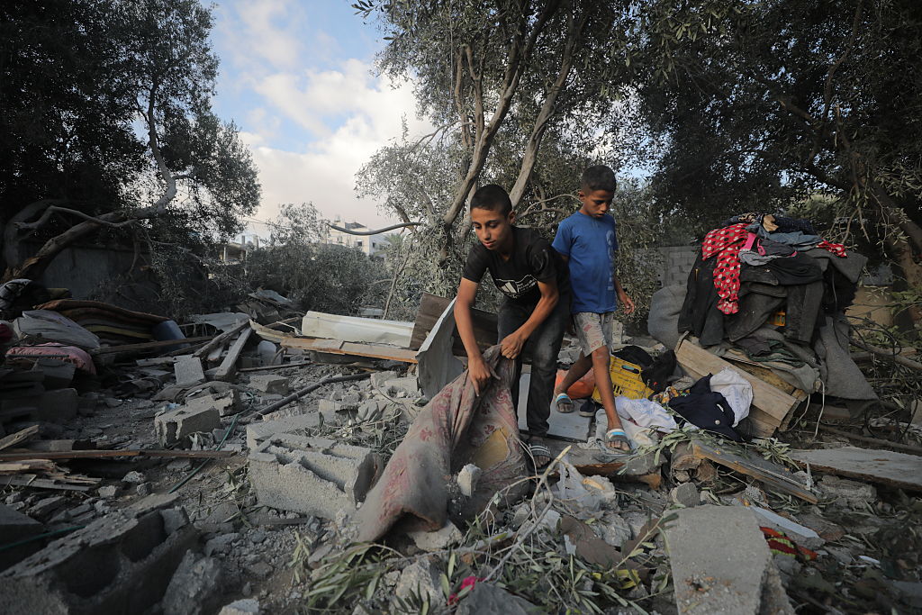 Israeli missile hits Gaza children collecting water, IDF blames malfunction