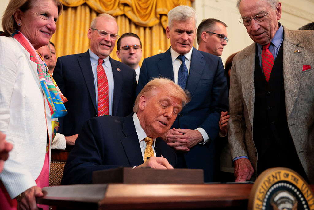 Trump says India trade agreement is close, Europe deal possible
