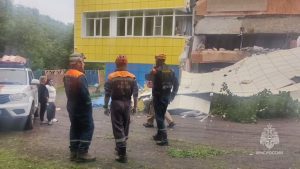 Tsunami waves reach Hawaii after huge quake rattles Russia's Far East