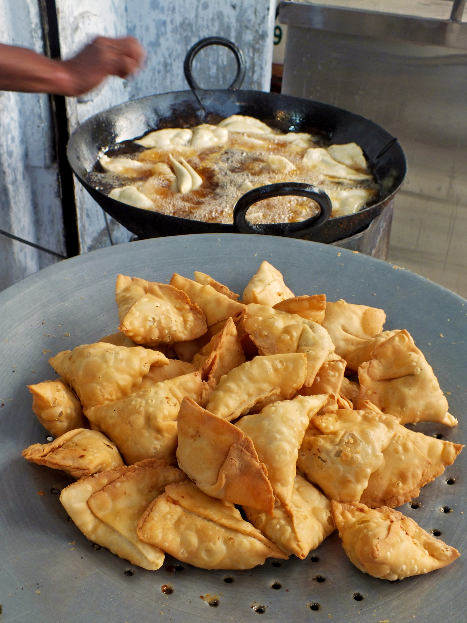 No labels on samosa or jalebi: Health ministry issues clarification on healthy eating advisory