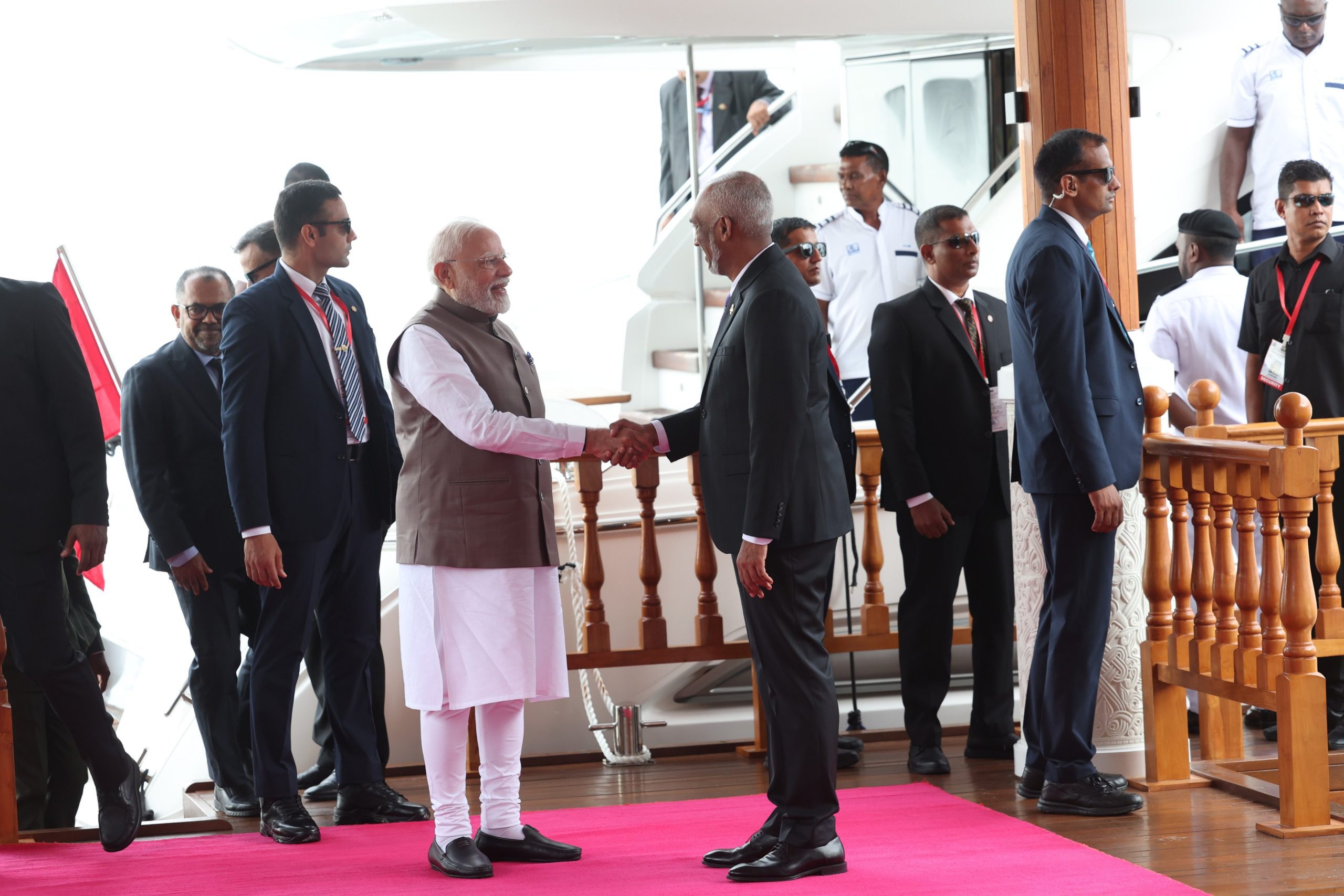 PM Modi holds meeting with Maldivian President Muizzu in Male