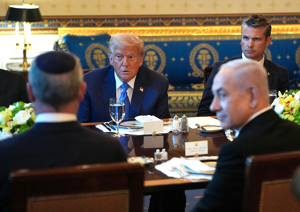 Netanyahu meets Trump at White House as Israel, Hamas discuss ceasefire