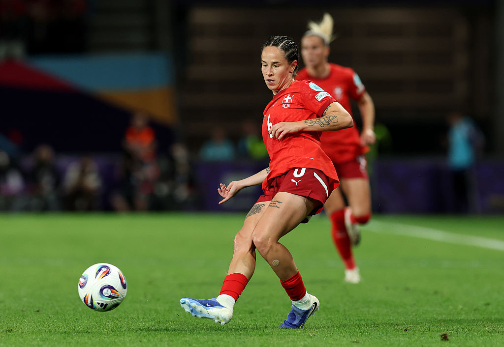 Switzerland beat Iceland 2-0 to keep alive Women’s Euro knockout hopes