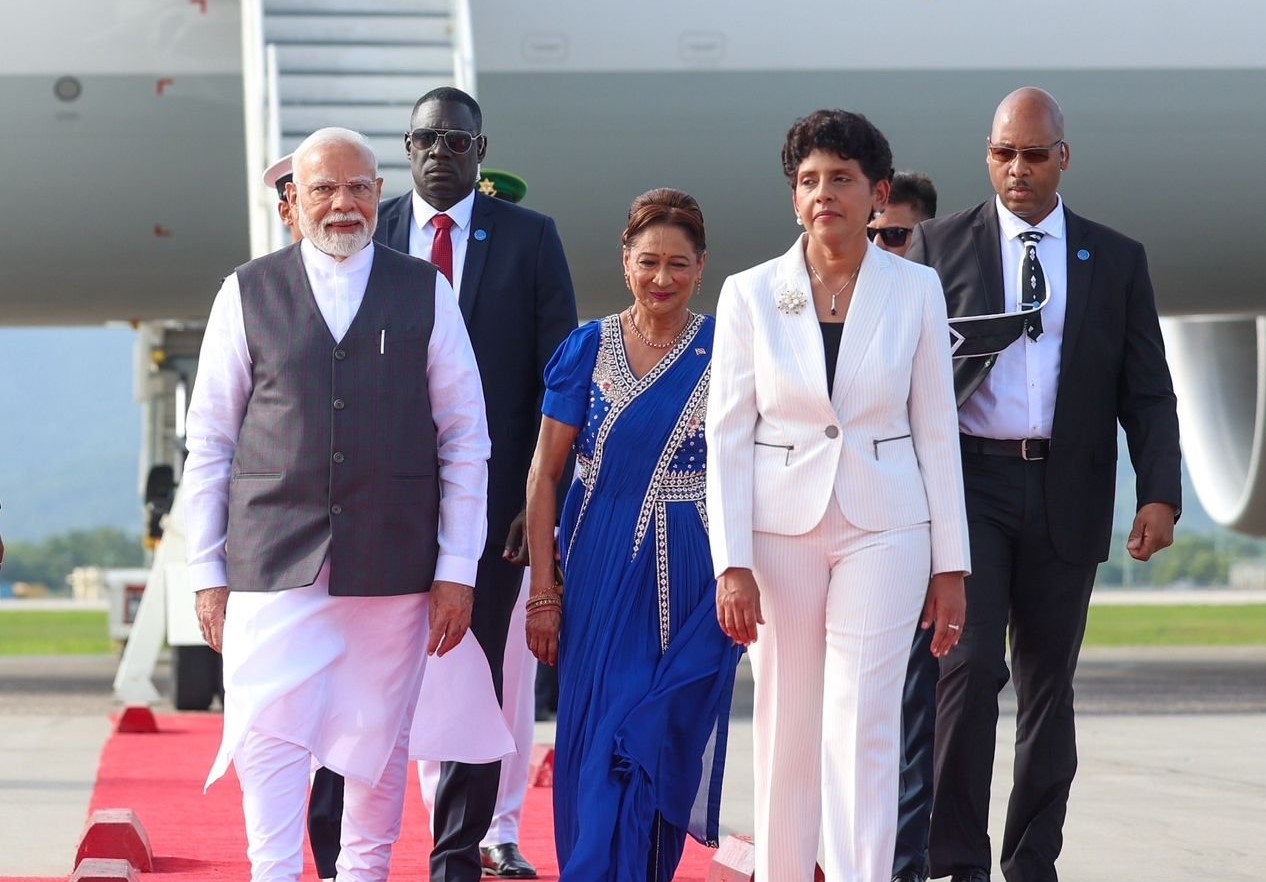PM Modi arrives in Trinidad and Tobago to a grand reception, welcomed by PM Kamla Persad-Bissessar