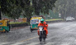 Monsoon update: IMD issues red alert for heavy rainfall in parts of UP, MP; Delhi likely to witness mild showers