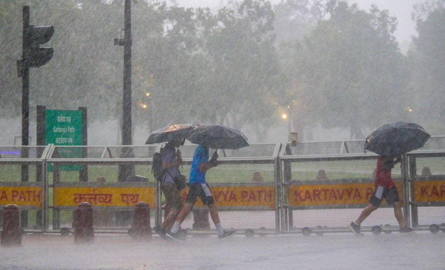 Heavy rainfall likely to continue over northwest, central India: IMD