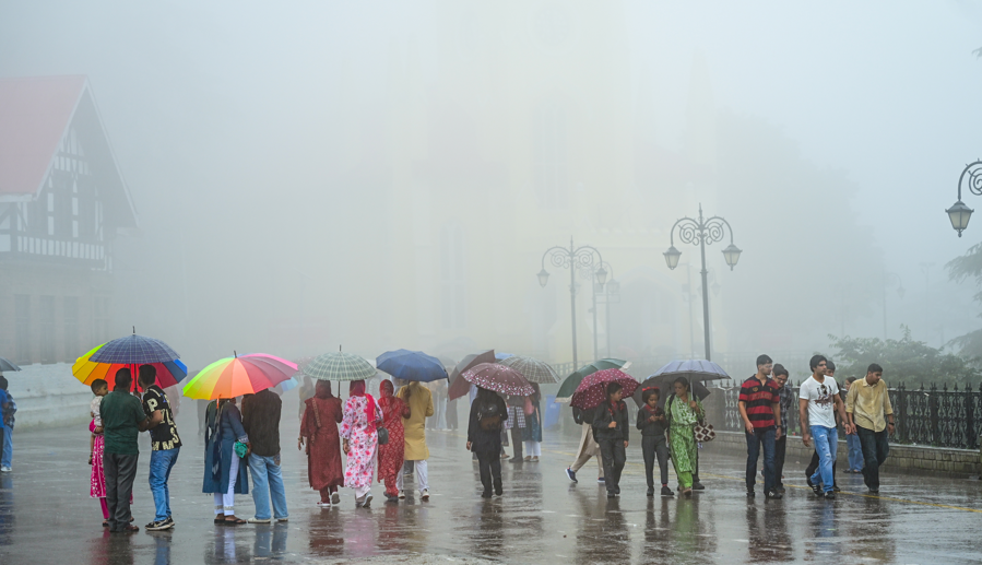 Heavy rainfall continues across India; light showers likely in Delhi-NCR