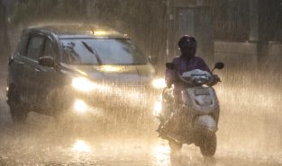 Heavy Rain to Lash Central and Northwest India; Delhi-NCR to Experience Moderate Showers