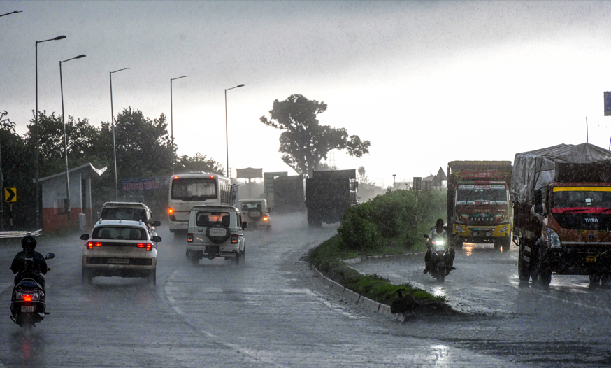 Active monsoon conditions likely to prevail over central India; heavy rain likely in eastern MP: IMD