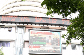 Sensex, Nifty end lower amid selling in banking, IT sectors