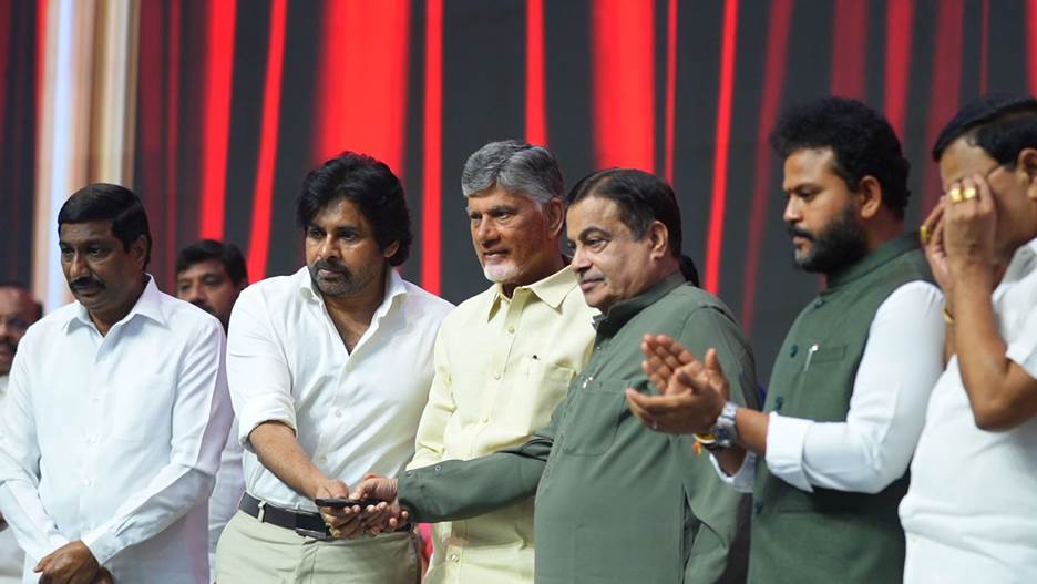 Nitin Gadkari unveils 29 National Highway projects worth Rs 5,233 crore in Andhra Pradesh