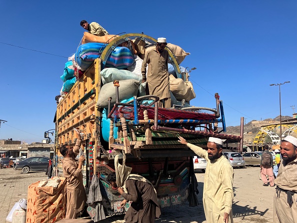 Pakistan starts deporting registered Afghan refugees, says UNHCR