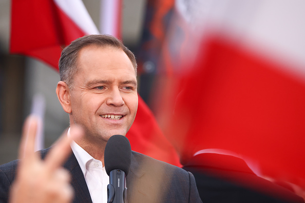 Nationalist Nawrocki sworn in as Polish president, in blow for Tusk