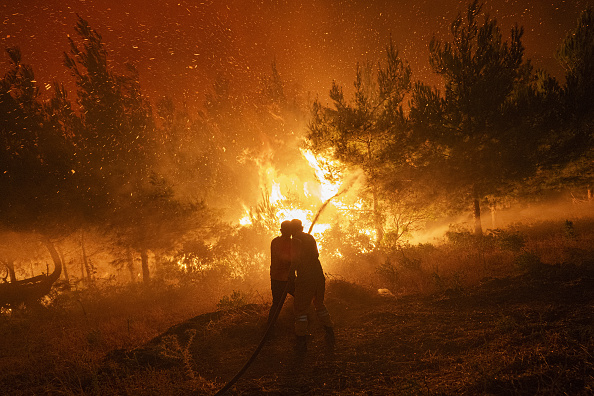 Turkey battles wildfire in northwest for second day after evacuations