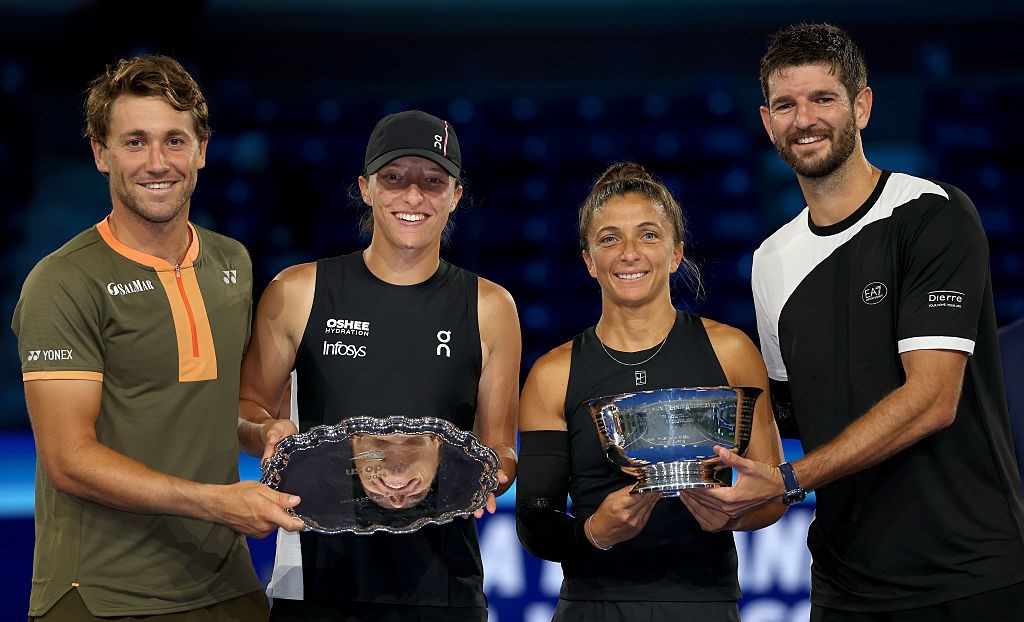 Errani, Vavassori fight back to retain US Open mixed doubles crown