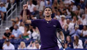 Zverev's experience trumps Fearnley's fightback at US Open