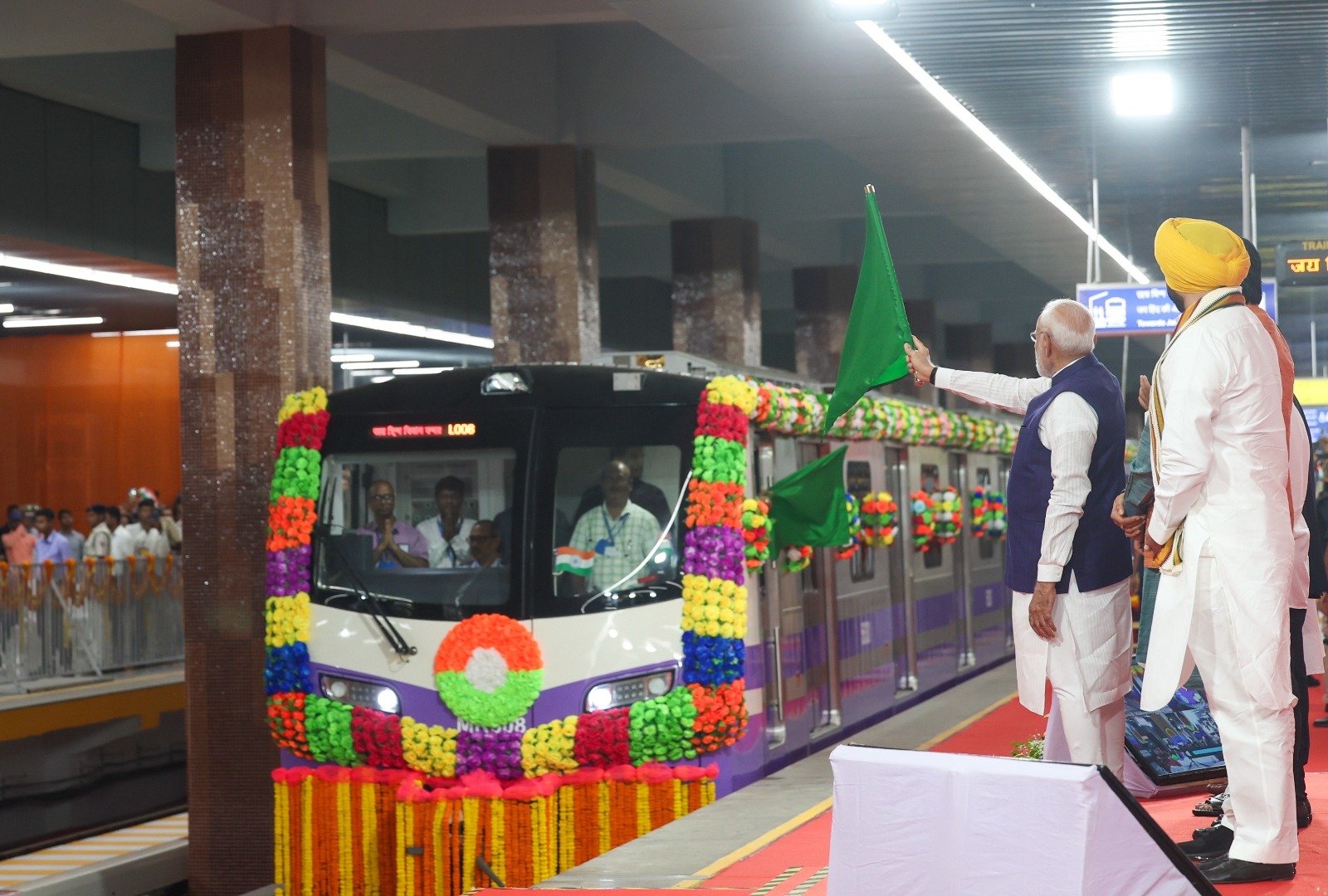 21st century India needs a 21st century transport system: PM Modi in Kolkata