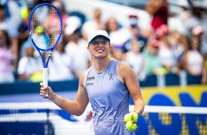 Swiatek downs Rybakina, faces Paolini in Cincinnati Open final