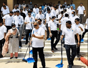 Indian Embassy in Saudi Arabia Holds Cleanliness Drive Ahead of Independence Day
