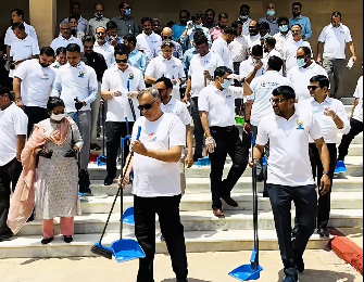 Indian Embassy in Saudi Arabia Holds Cleanliness Drive Ahead of Independence Day