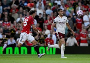 Arsenal capitalise on keeper error to secure 1-0 win at Man United