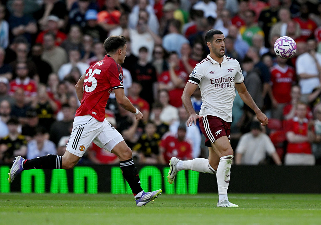 Arsenal capitalise on keeper error to secure 1-0 win at Man United