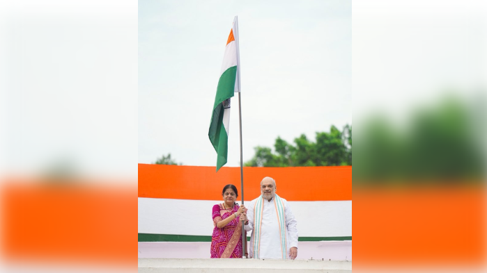 Amit Shah hoists tricolour under ‘Har Ghar Tiranga’ campaign in New Delhi