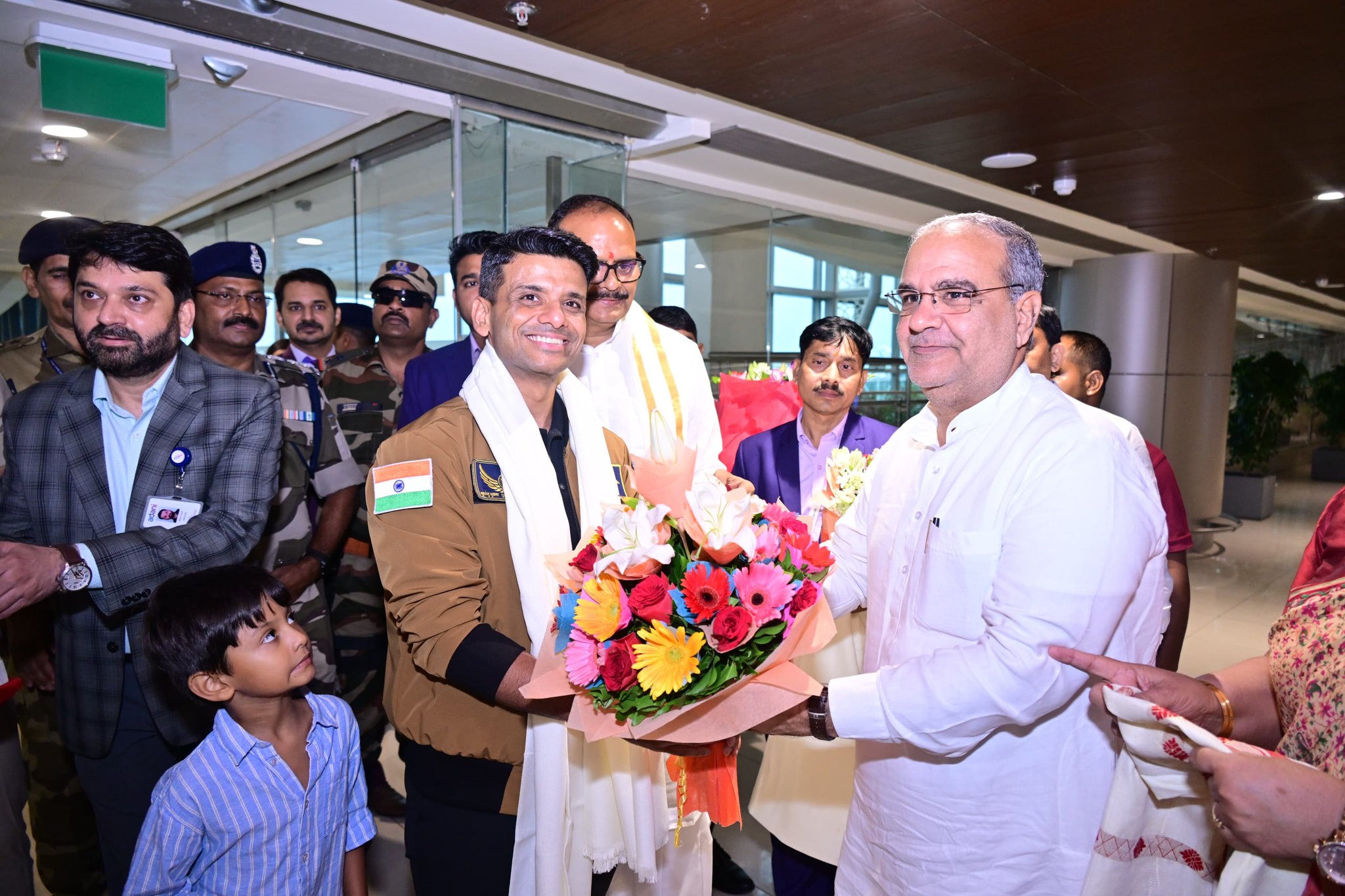 Shubhanshu Shukla arrives in Lucknow to a hero’s welcome