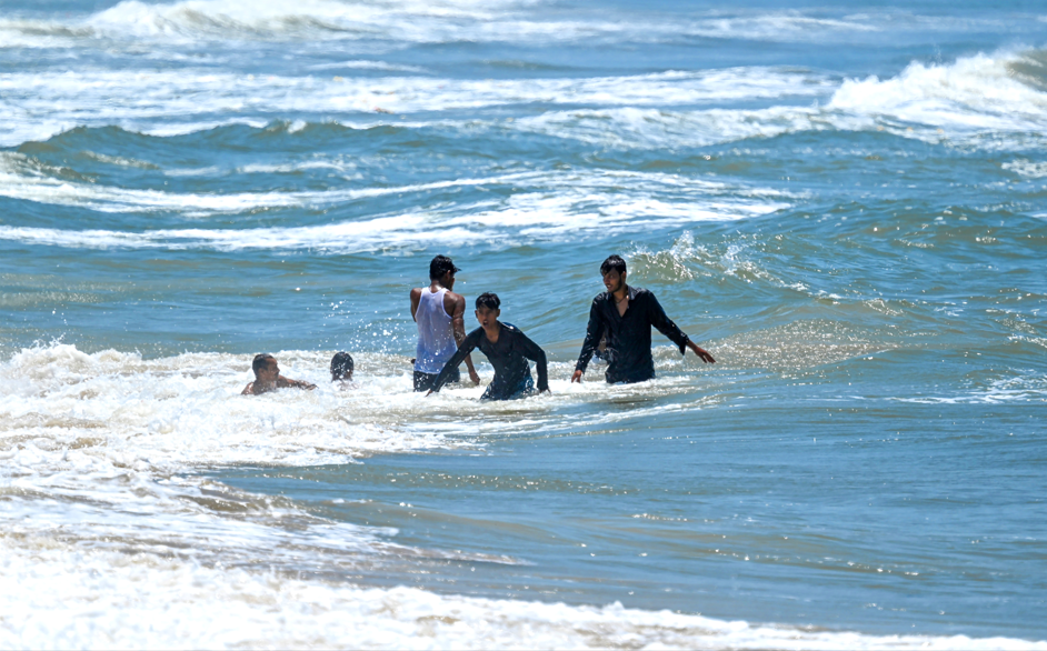 Low pressure over Bay of Bengal triggers cyclone warning in TN ports