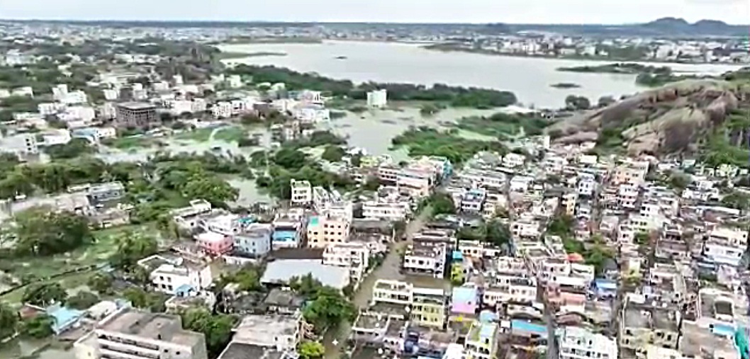 Heavy rains trigger flash floods in several parts of Telangana
