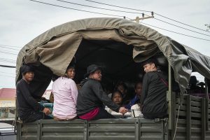 Thailand returns some Cambodian soldiers ahead of key border talks