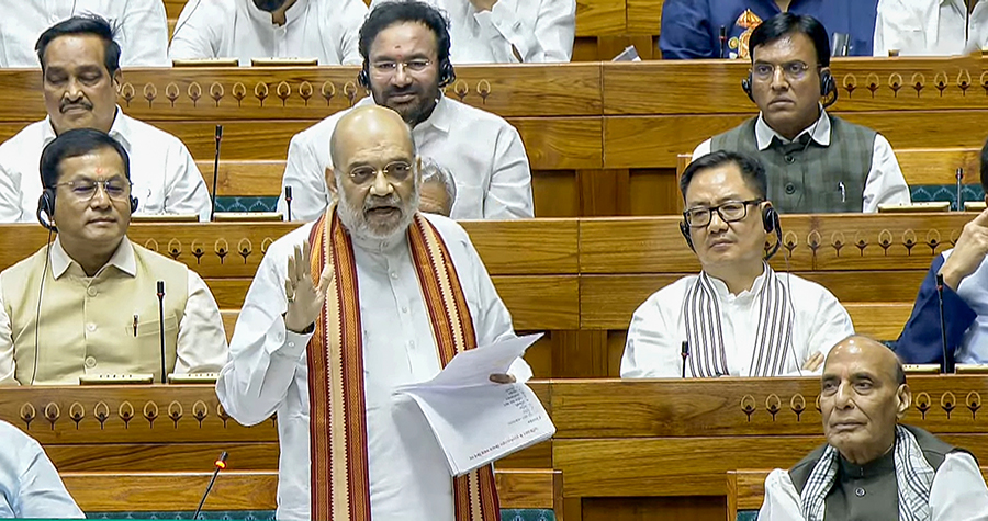 Amit Shah tables bills in Lok Sabha to remove PM, CMs, Ministers held on serious charges