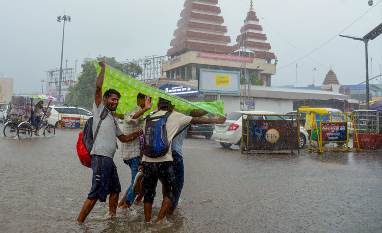 Heavy rains lash Patna; yellow alert issued across Bihar