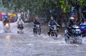 IMD forecasts extremely heavy rain in Gujarat; heavy showers over multiple regions till Aug 30