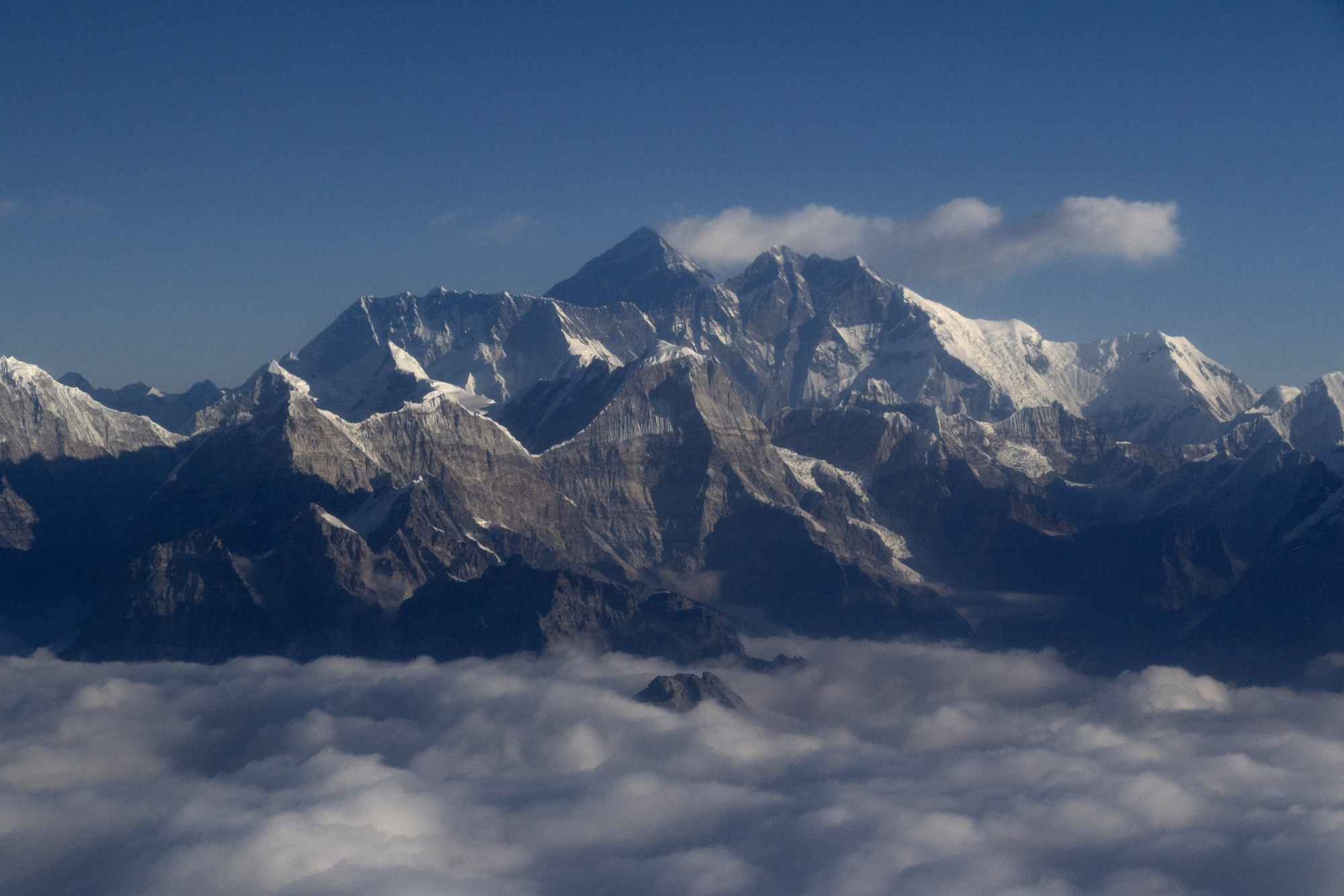 Nepal waives climbing fees for some peaks to lure mountaineers