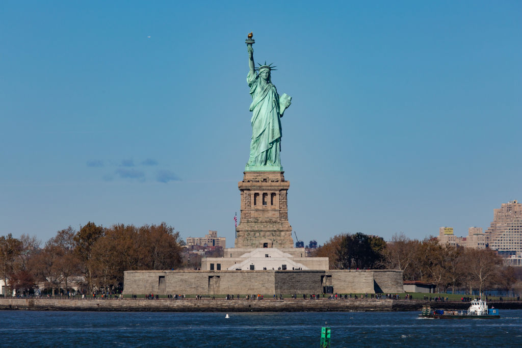 US could require up to $15,000 bonds for some tourist visas under pilot program