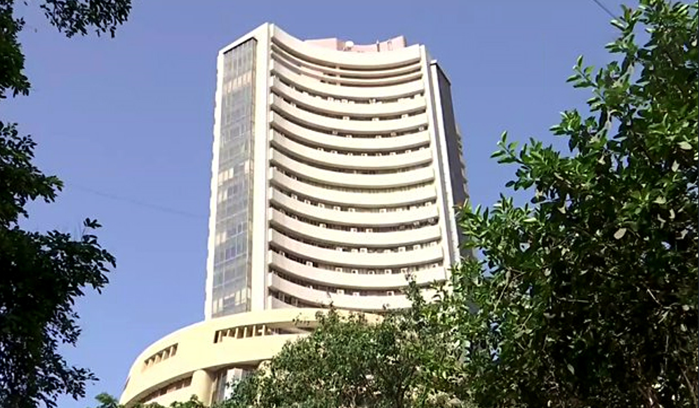 Indian indices upbeat over global cues, IT stocks rise; Sensex up 329 points